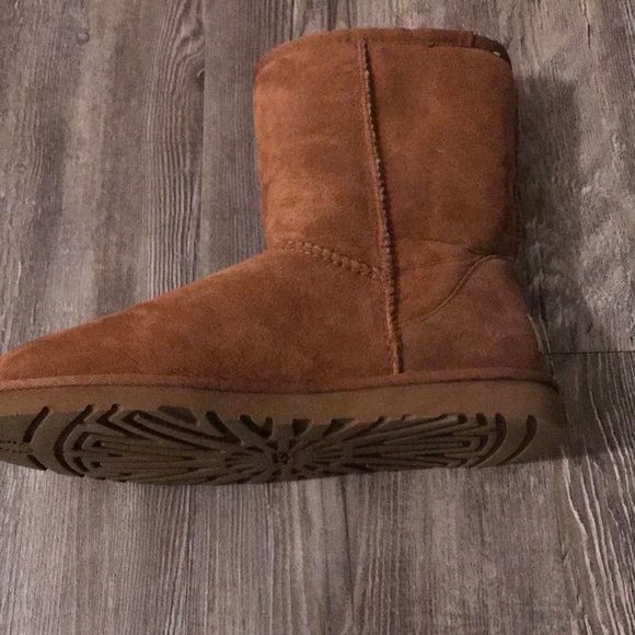 Ugg’s - Picture 4 of 6